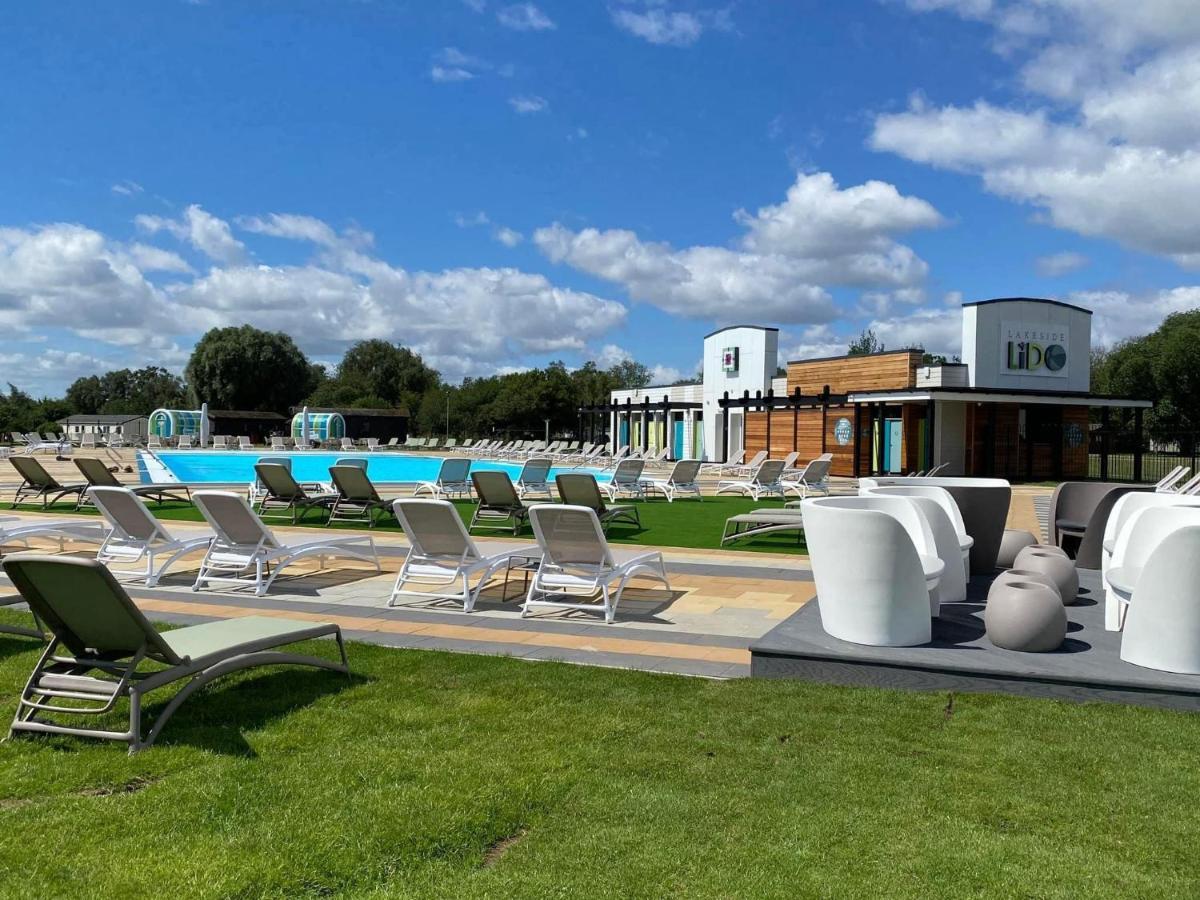 The Sunflower Luxury Caravan At Tattersall Lakes Hotel Tattershall Exterior foto